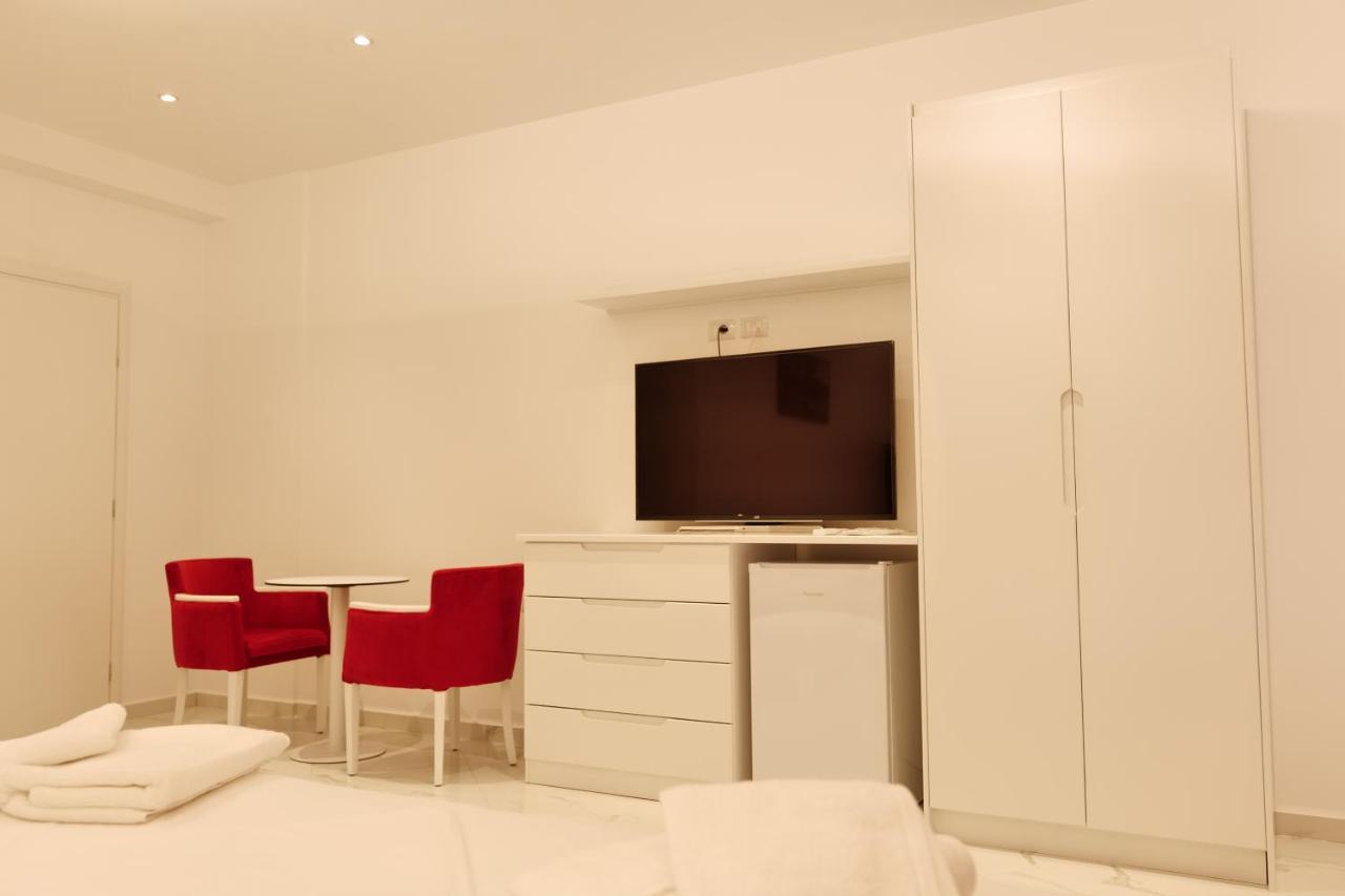 Lumi Hotel Sarandë Exterior foto
